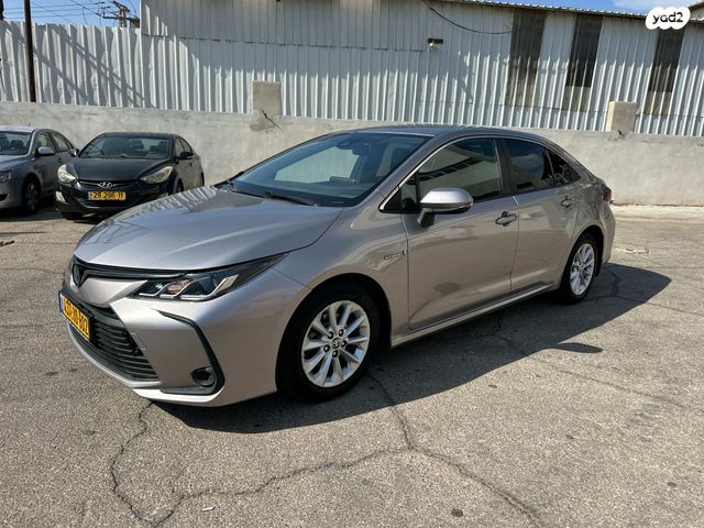 מודעת רכב טויוטה קורולה