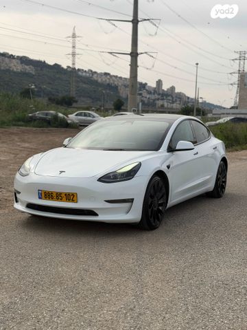 מודעת רכב טסלה מודל 3