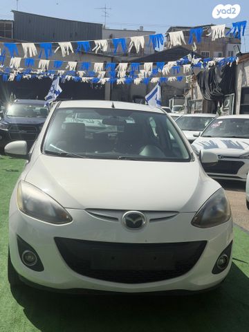 מודעת רכב מאזדה 2