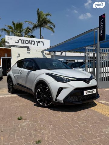 מודעת רכב טויוטה C-HR