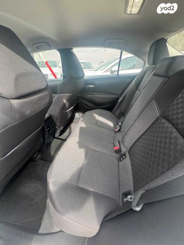 מודעת רכב טויוטה קורולה 1