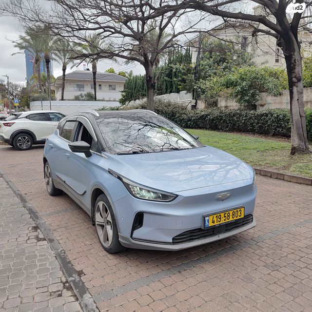 מודעת רכב ג׳ילי Geometry C