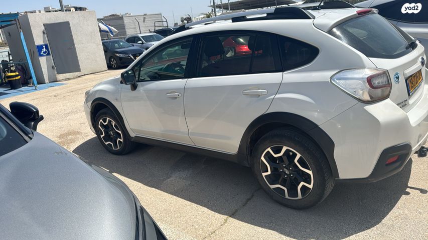 מודעת רכב סובארו XV