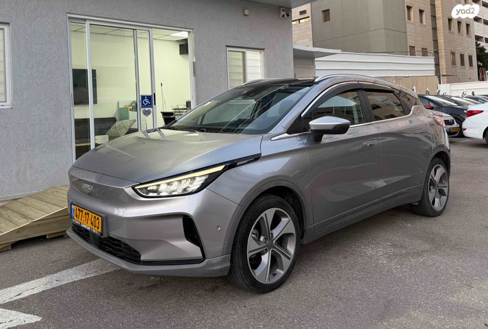 מודעת רכב ג׳ילי Geometry C