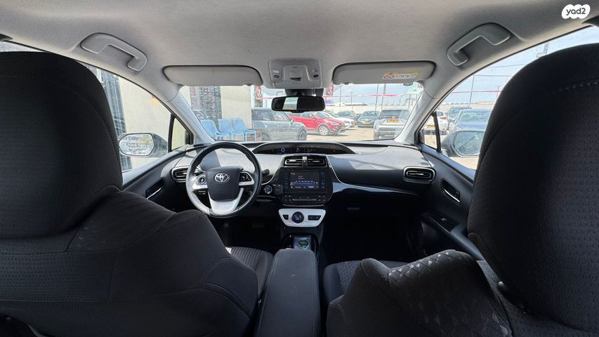 מודעת רכב טויוטה פריוס 2