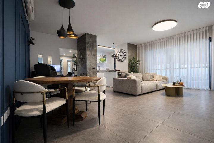 שושנה דמארי 4