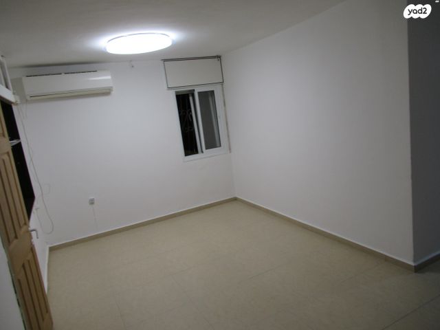 האחות יהודית 237