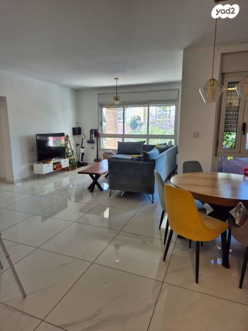 שמחה הולצברג 5