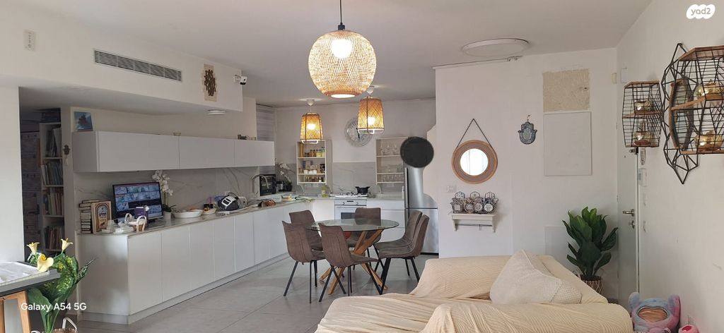 שדרות דוד המלך 50