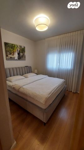 אפרים קישון 20