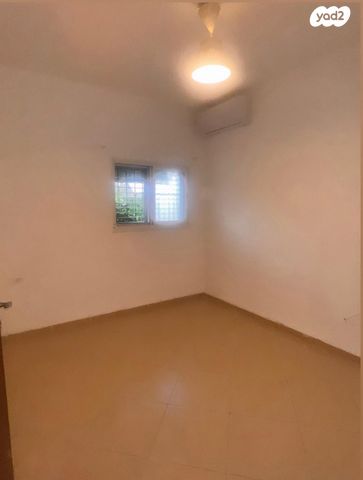 סמטת נחום 35