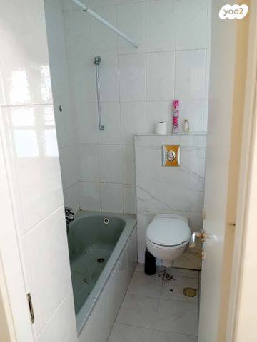 משה יוסטמן 12