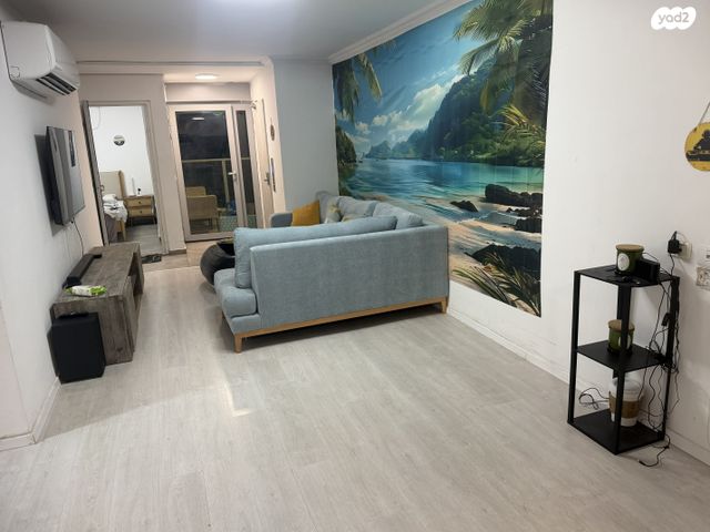 שרה אהרונסון 40