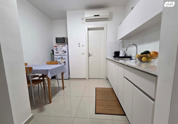 ד"ר מוסקוביץ' 18