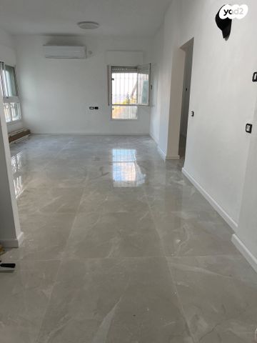 בעל שם טוב 33