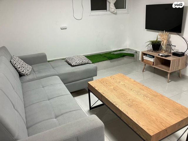 גדעון האוזנר 48