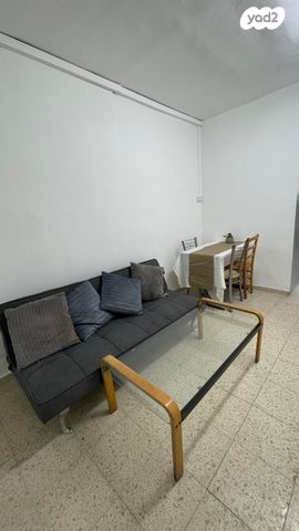 אנטיגונוס 9