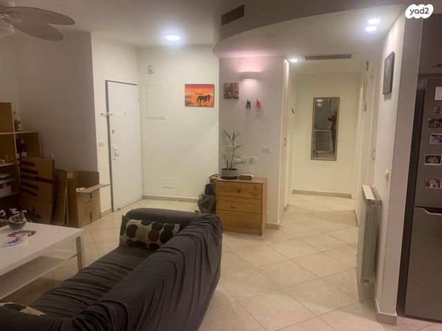 מרדכי היהודי 18