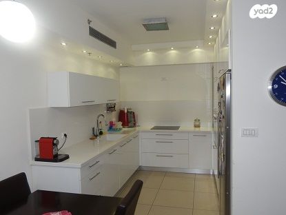 שדרות ההשכלה 17