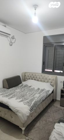 נווה דקלים 1