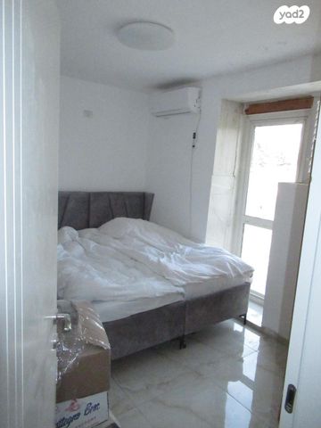 אברהם שטרן 35