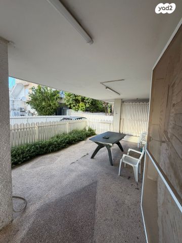 אבן גבירול 19