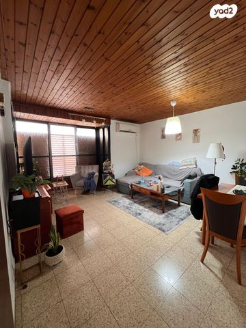 מודעת נכס, אוסישקין 6, לב המושבה / מרכז העיר, פתח תקווה