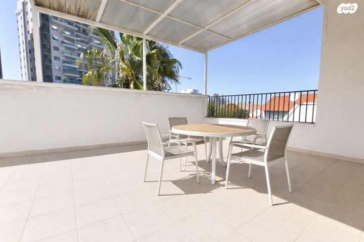 דופלקס, גבעת שמואל