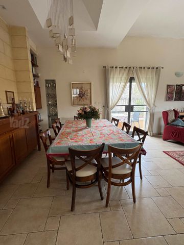 דירה למכירה בירושלים (תיווך) — 2