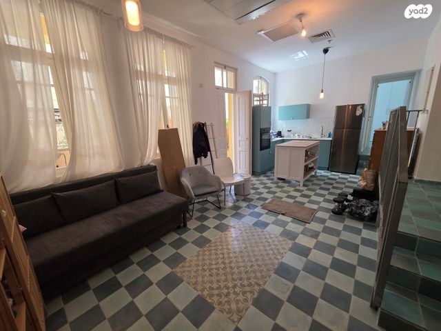 נחלת בנימין 10