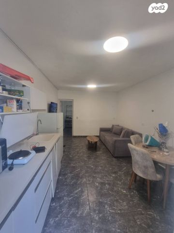 יהושע רבינוביץ 43