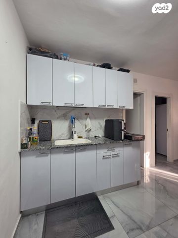 שדרות ירושלים 104