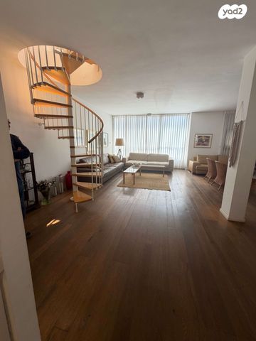 יהודה בורלא 