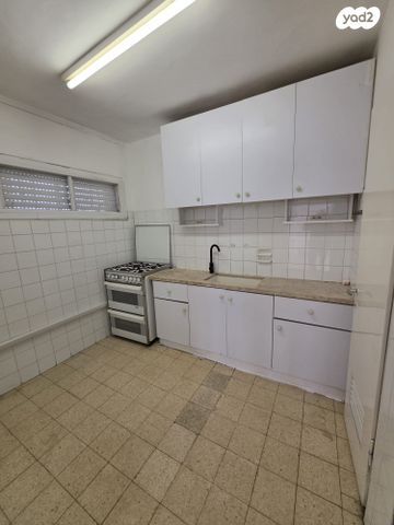 עולי הגרדום 24