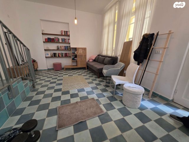 נחלת בנימין 10