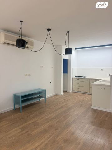 רמז, מערב ותיק