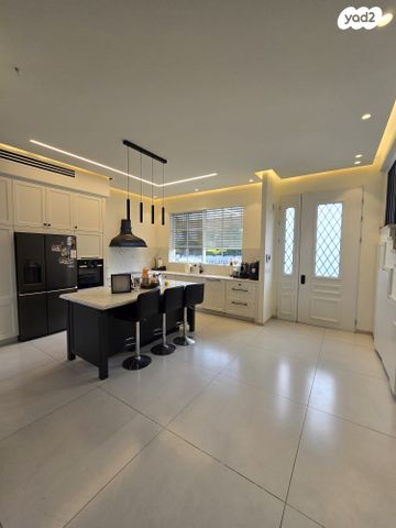 שכונת האוצר