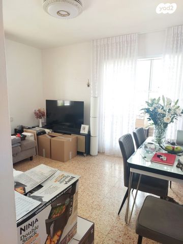 מודעת נכס, אריה שנקר 29, אגרובנק, חולון