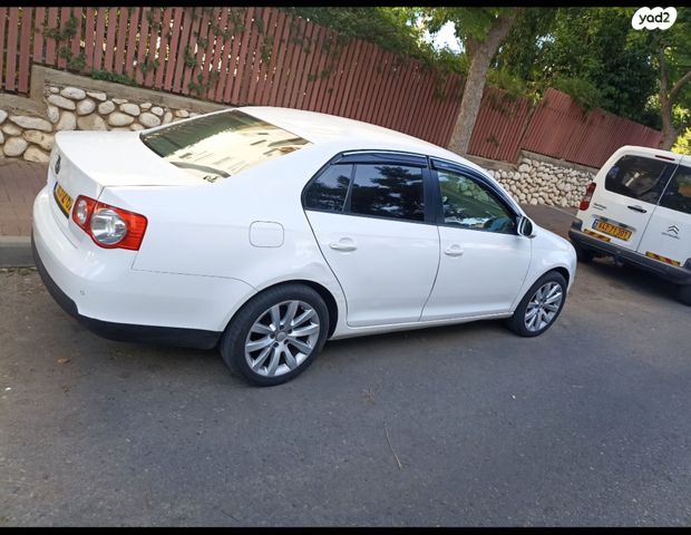 מודעת רכב פולקסווגן ג'טה 