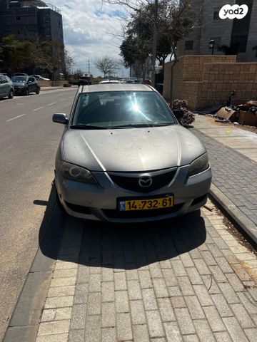 מודעת רכב מאזדה 3