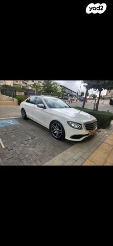 מודעת רכב מרצדס-בנץ E-class