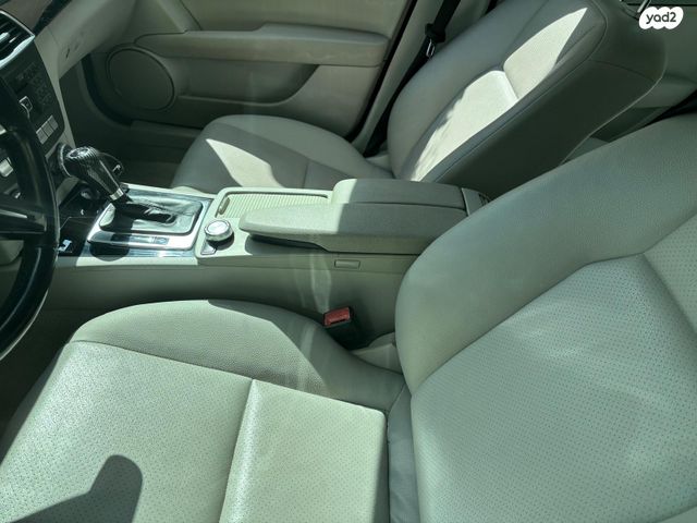 מודעת רכב מרצדס-בנץ C-class