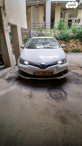 מודעת רכב טויוטה אוריס