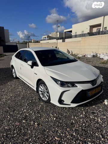 מודעת רכב טויוטה קורולה