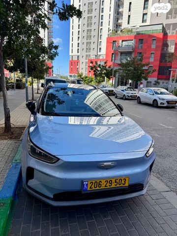 מודעת רכב ג׳ילי Geometry C