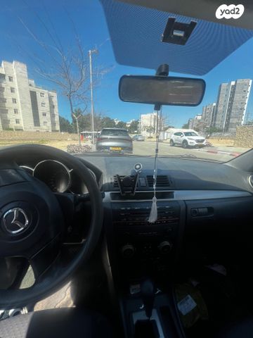 מודעת רכב מאזדה 3