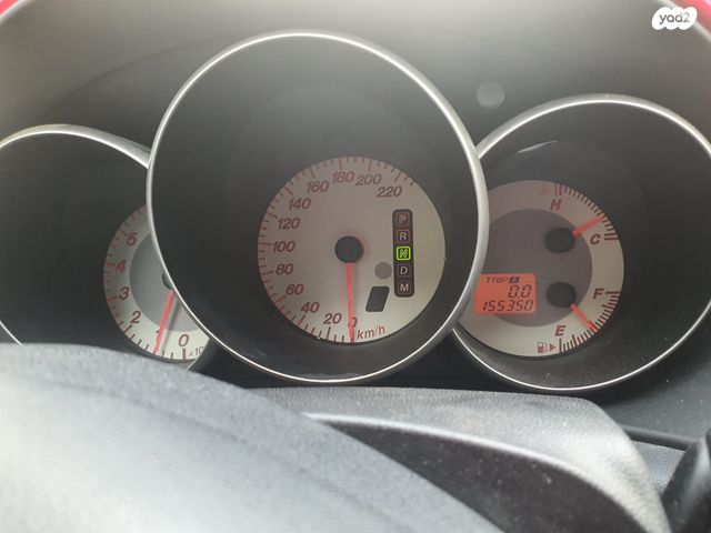 מודעת רכב מאזדה 3