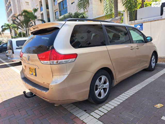 מודעת רכב טויוטה סיינה