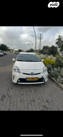 מודעת רכב טויוטה פריוס