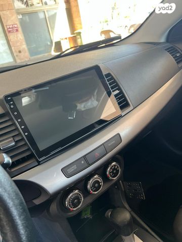 מודעת רכב מיצובישי לנסר